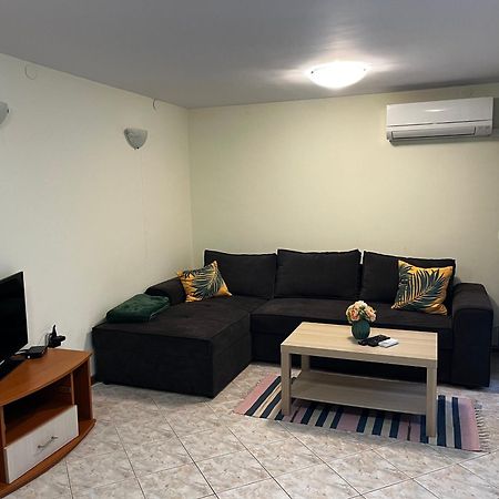 Green Central Apartment Варна Екстериор снимка