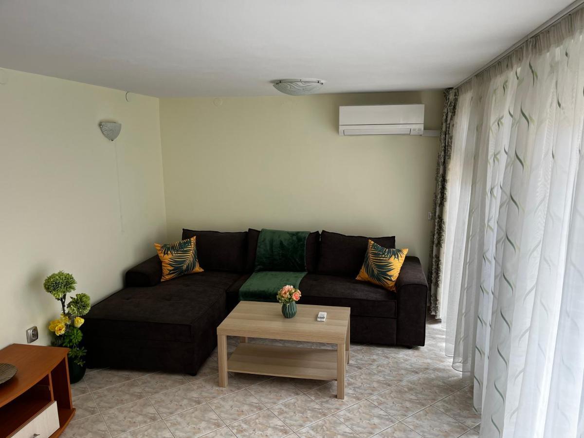 Green Central Apartment Варна Екстериор снимка