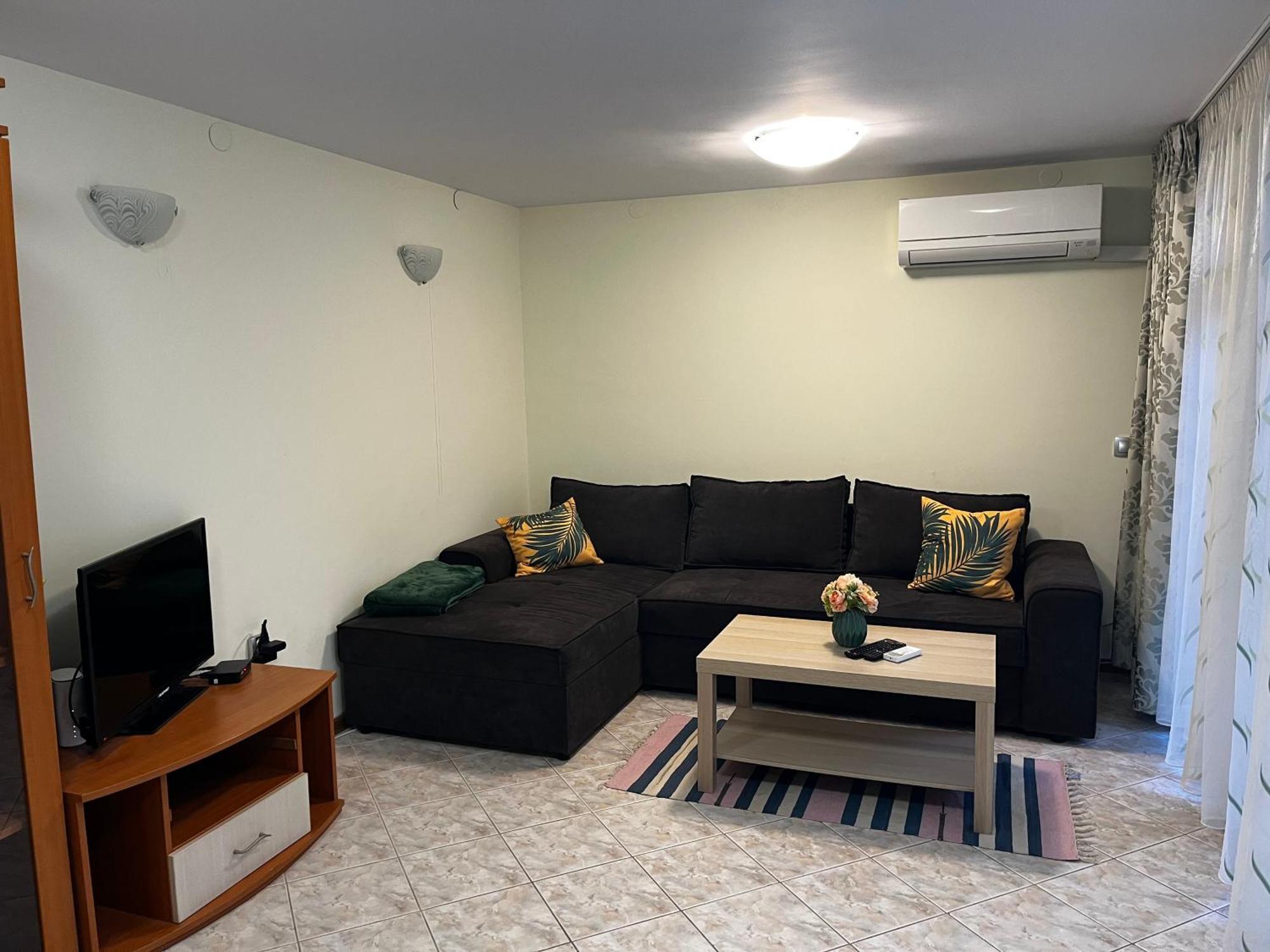 Green Central Apartment Варна Екстериор снимка