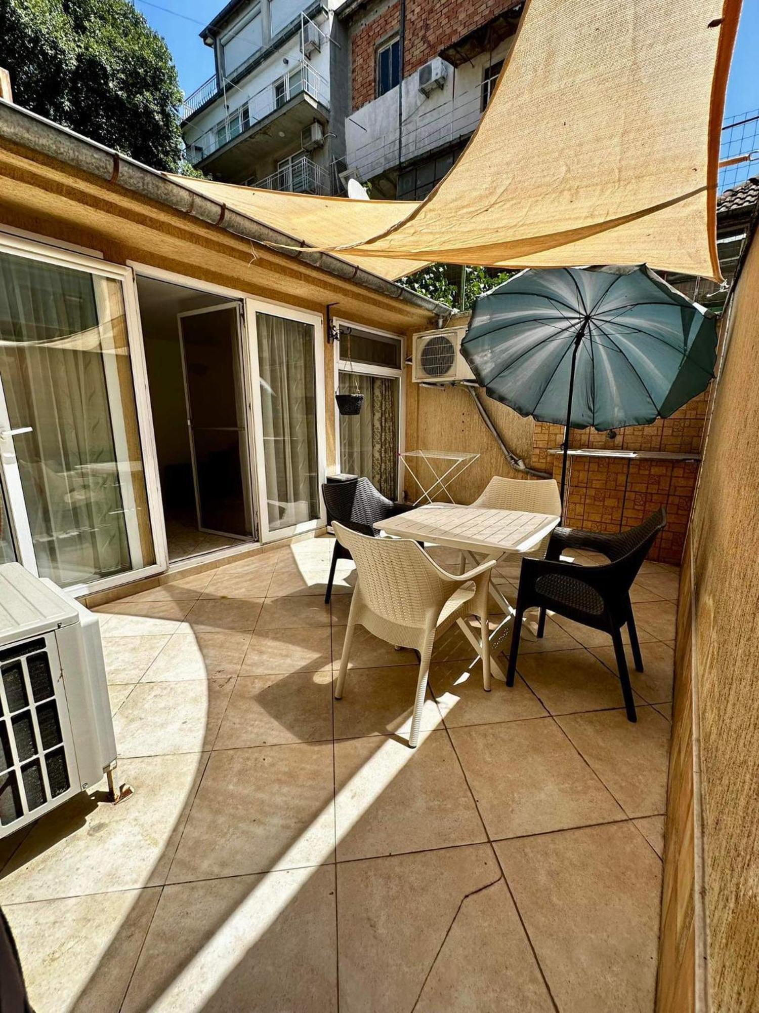 Green Central Apartment Варна Екстериор снимка